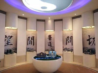 卢明昌董事长陪同霍山县领导班子考察江苏大丰大健康产业
